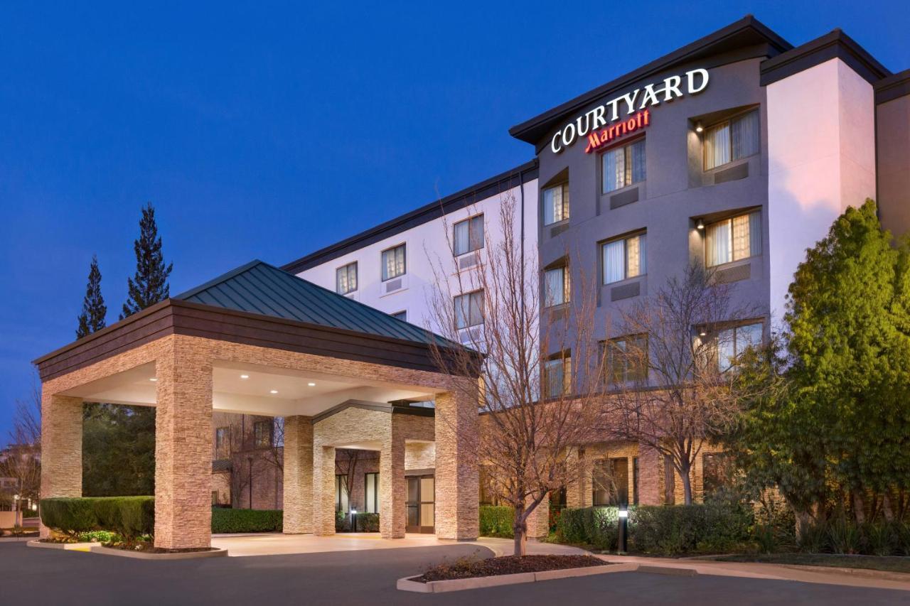 Courtyard By Marriott Sacramento Folsom Hotel Exterior photo
