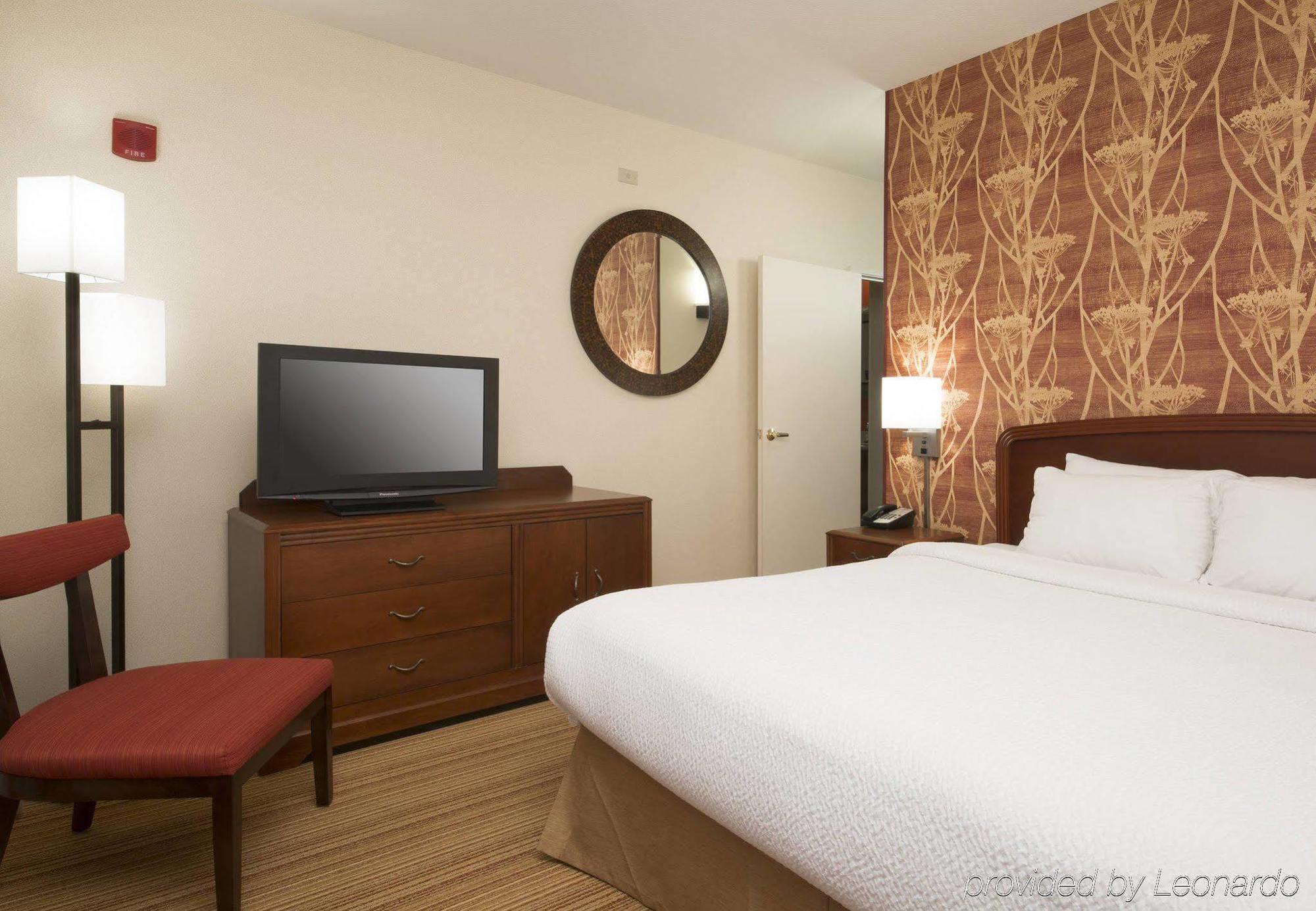 Courtyard By Marriott Sacramento Folsom Hotel Exterior photo